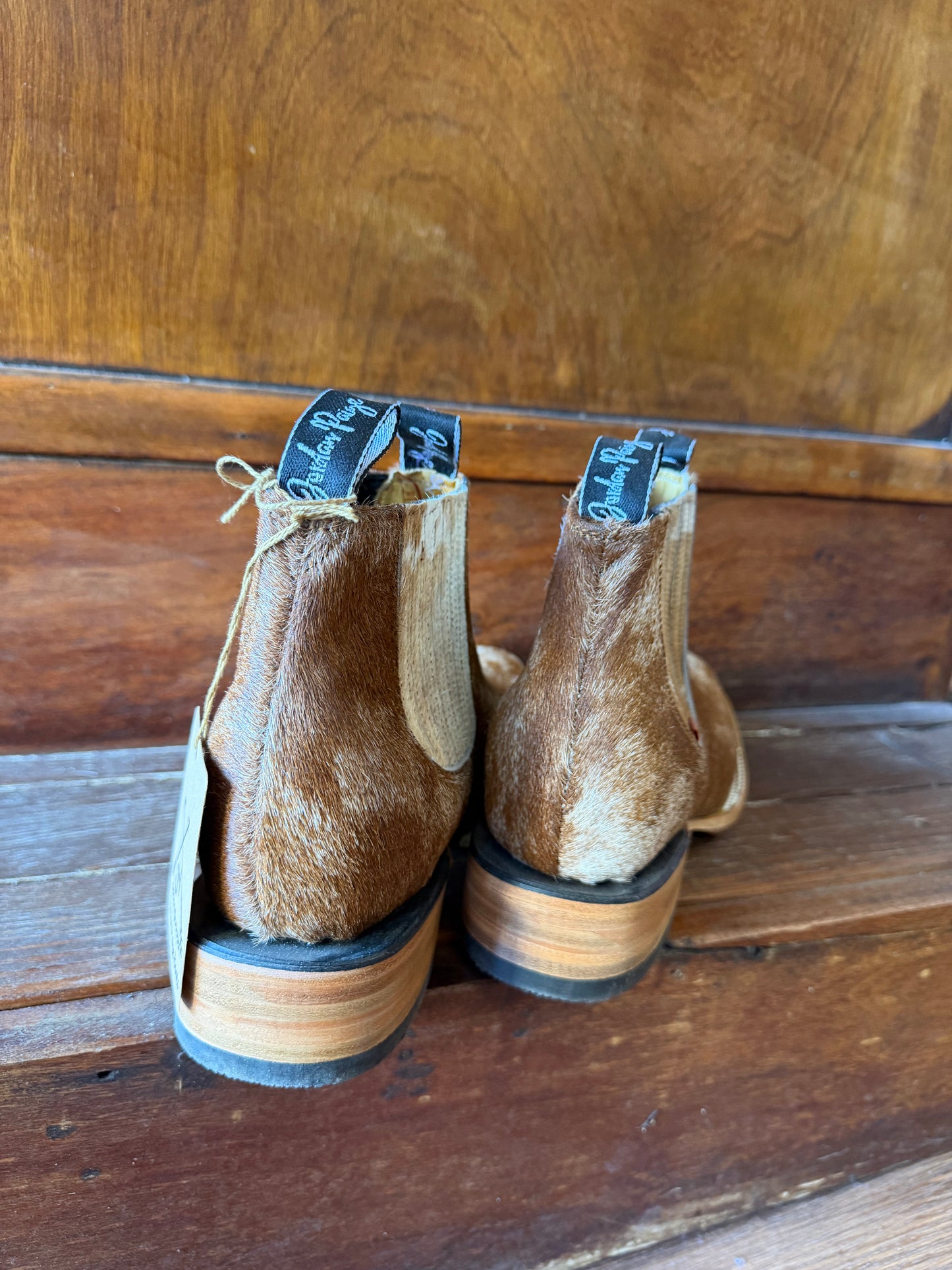 Brown & White Speckled Booties Size: 8