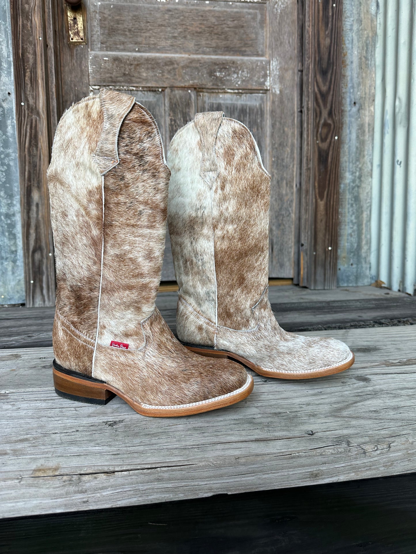 Tan/Light Brindle Boots Size: 7