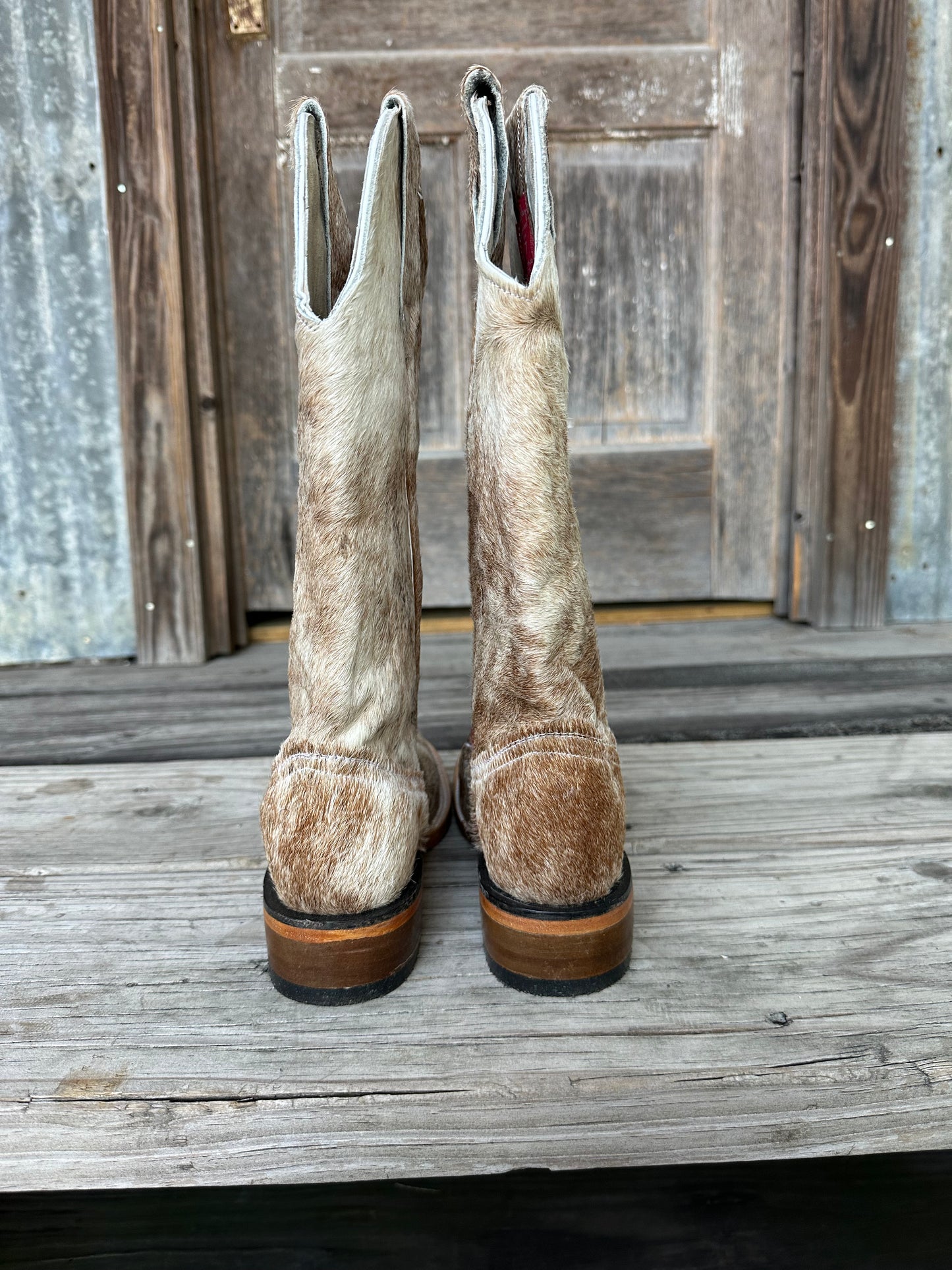 Tan/Light Brindle Boots Size: 7