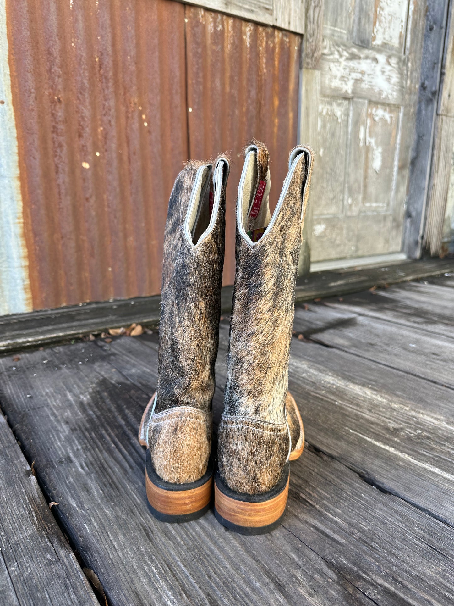 Tan/Light Brindle Boots Size: 7