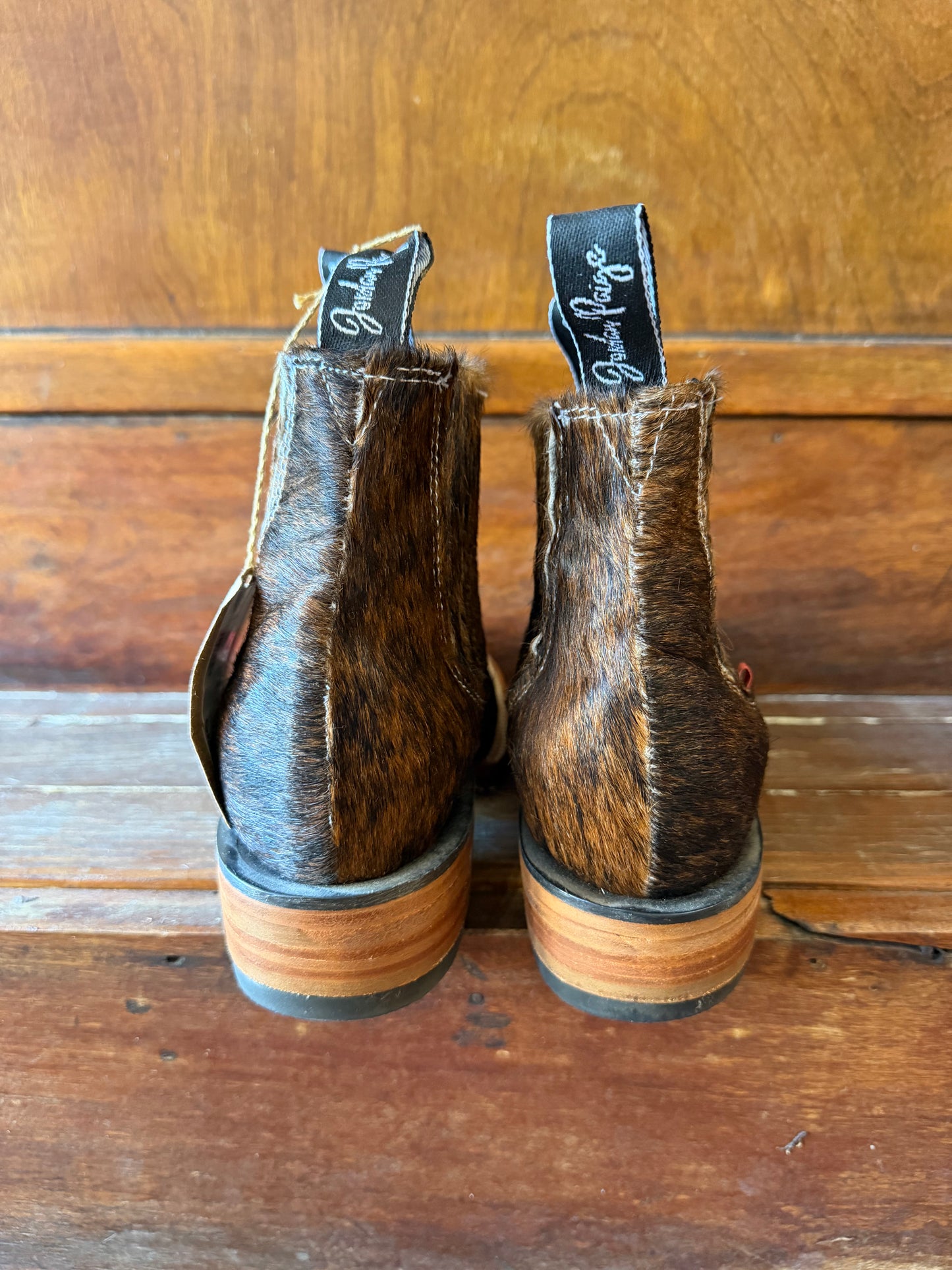 Brindle Booties Size: 6