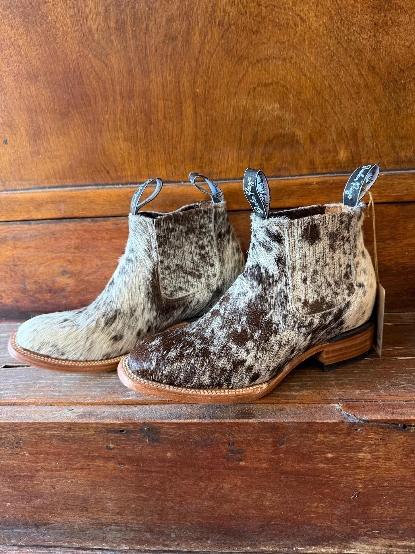 Black & White Speckled Booties Size: 8