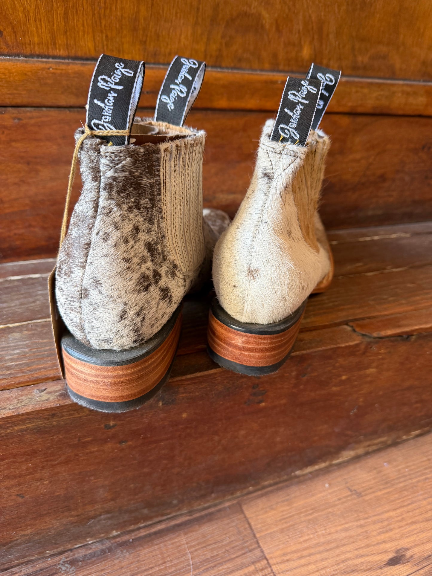 Brown & White Speckled Booties Size: 4.5