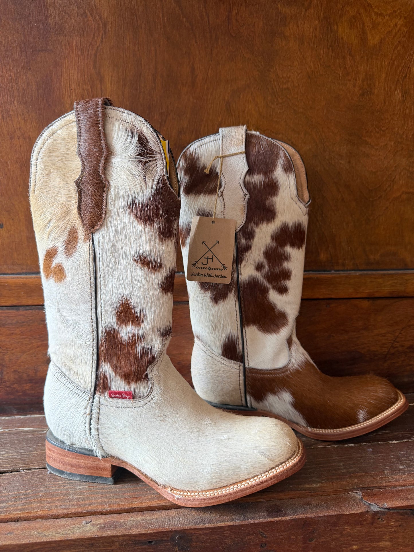 Brown & White Boots Size: 7.5