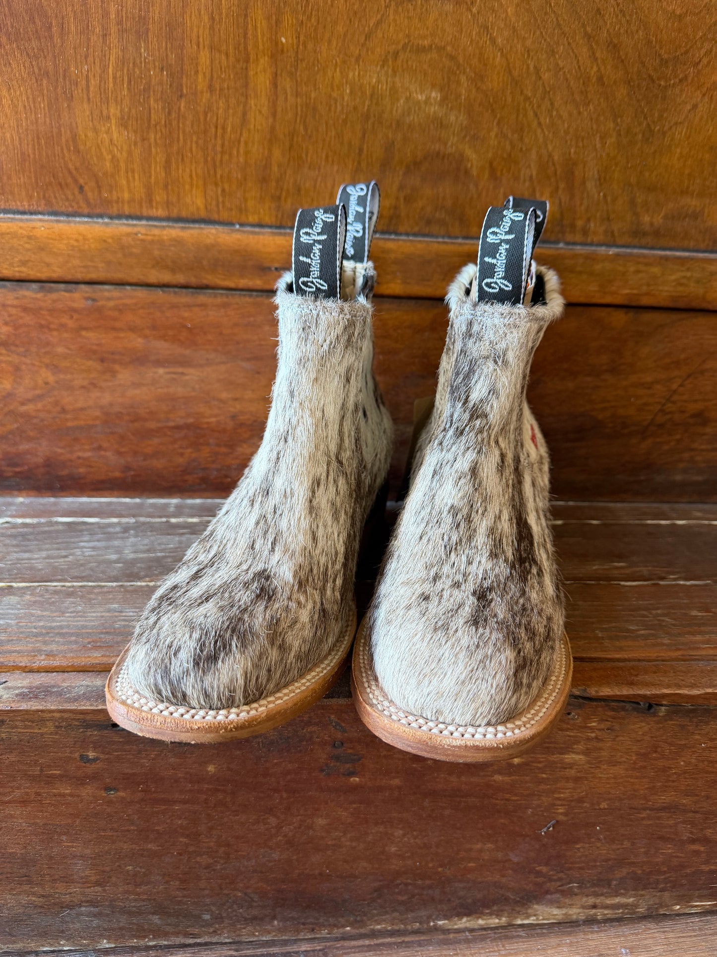 Light Brindle Booties Size: 6.5
