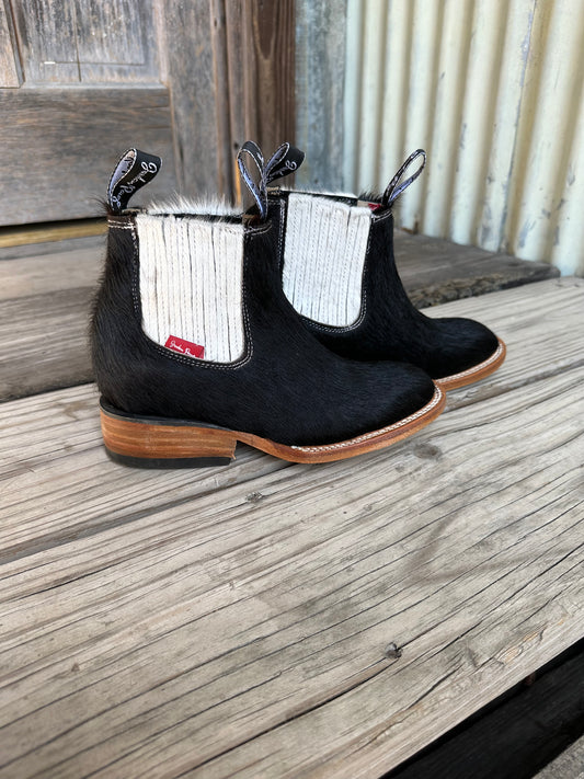 Black with White Elastic Booties Size: 5.5