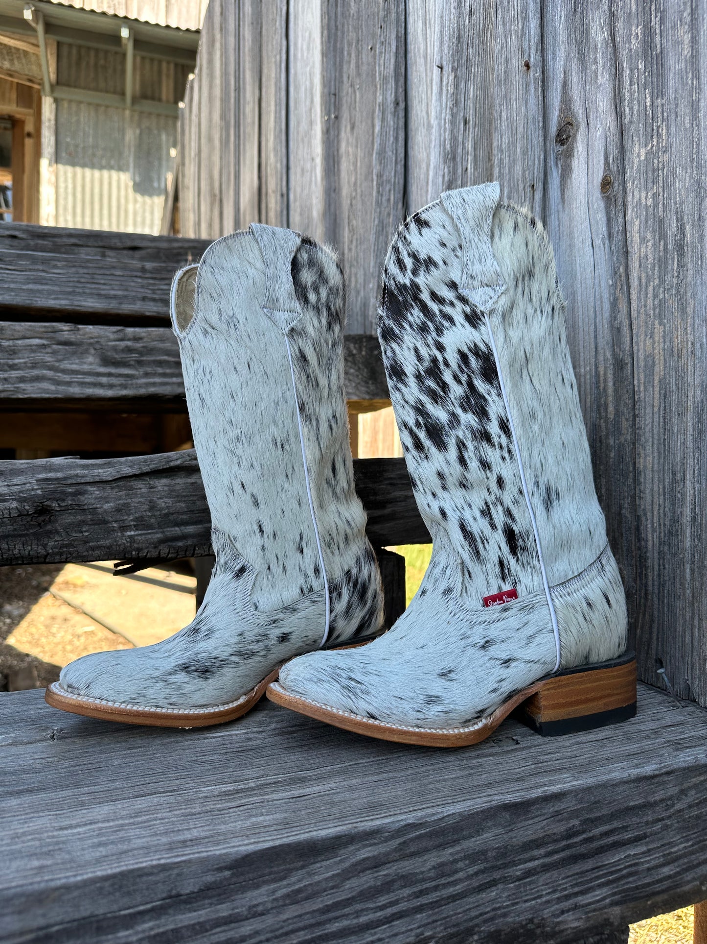 Black & White Speckled Boots Size: 6