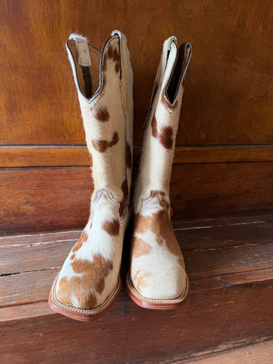 Brown & White Boots Size: 7.5