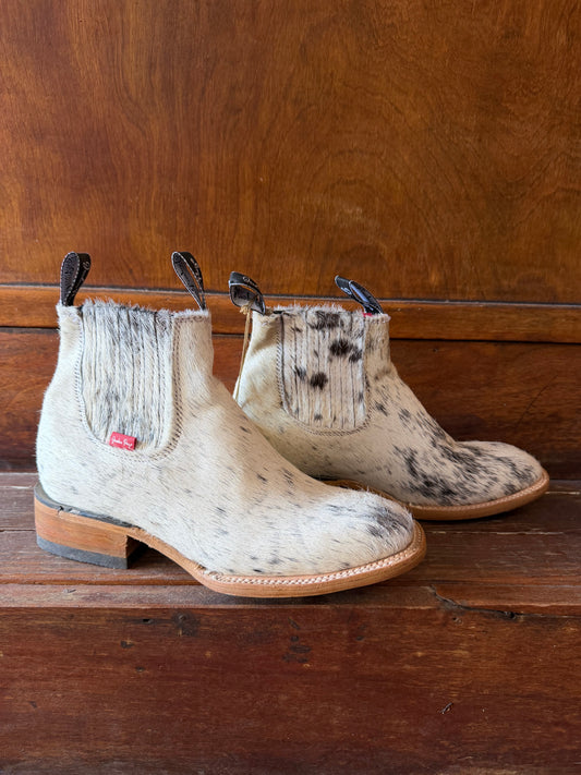 Black & White Speckled Booties Size: 9.5