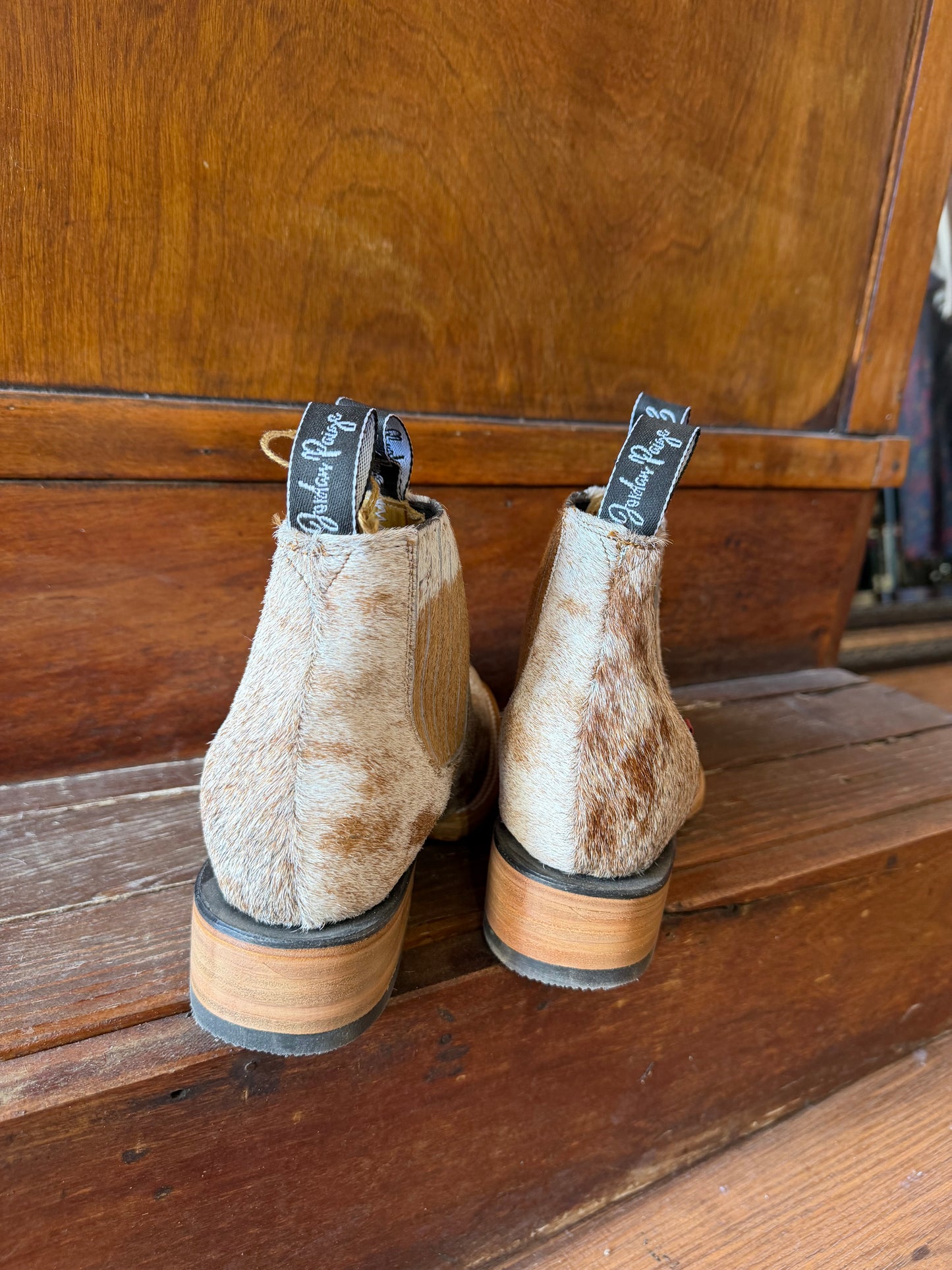 Brown & White Speckled Booties Size: 7