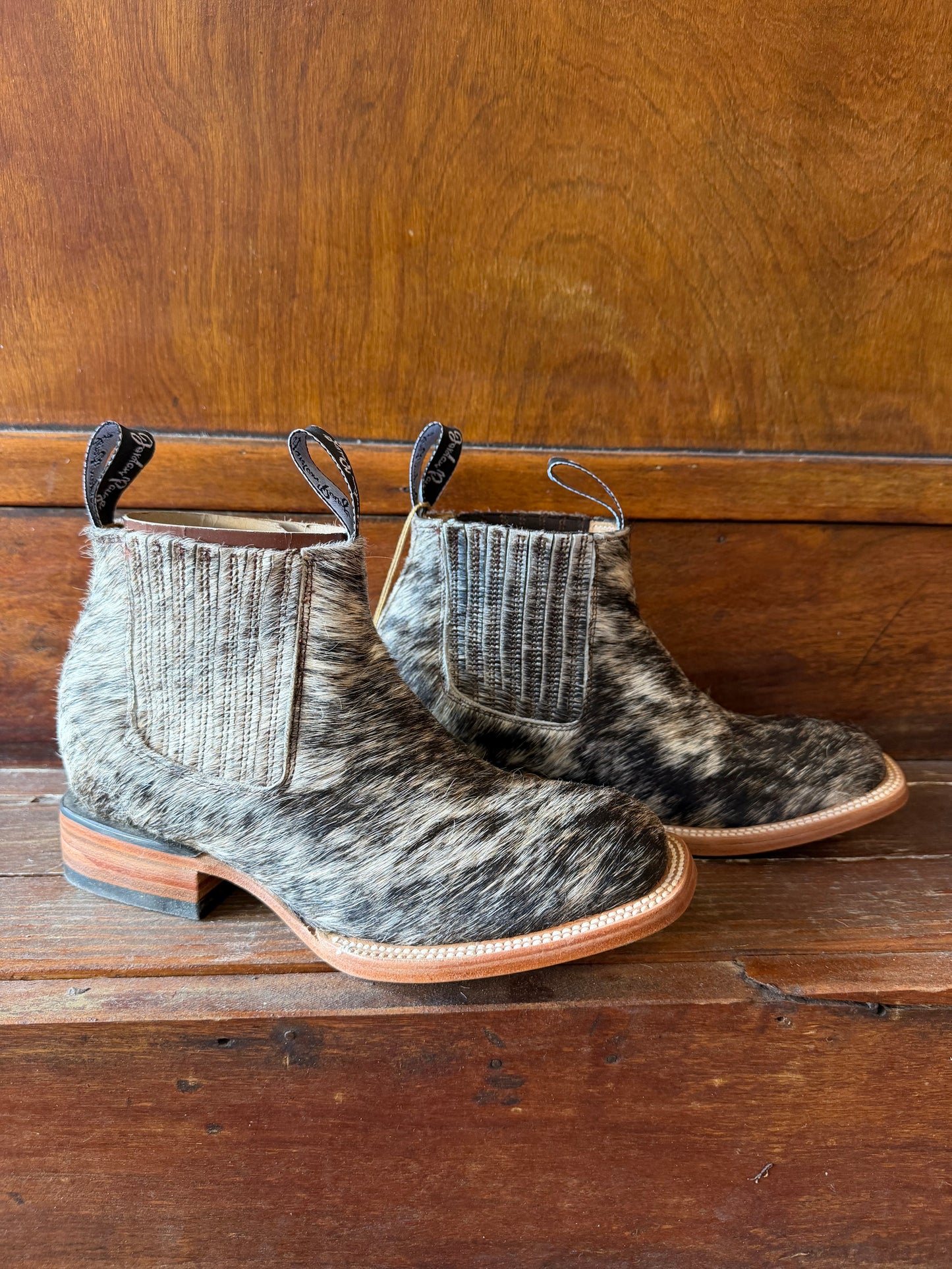 Brindle Booties Size: 7