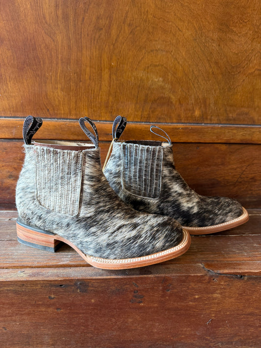Brindle Booties Size: 7
