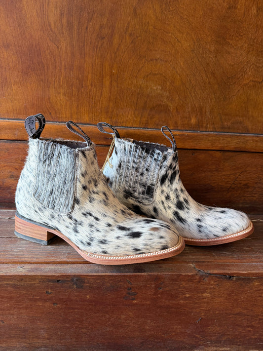 Black & White Speckled Booties Size: 9