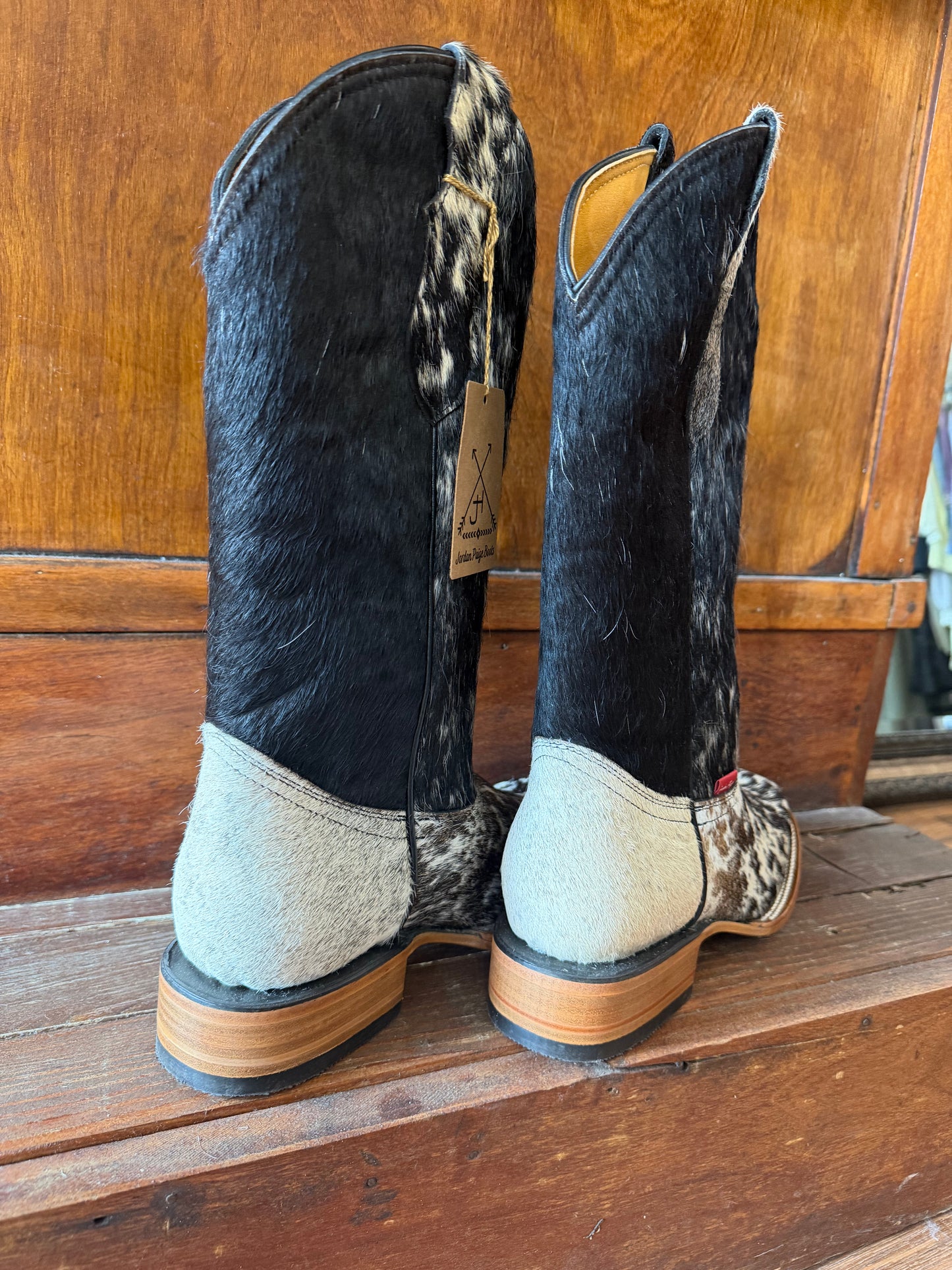 Black & White Speckled Boots Size: 10