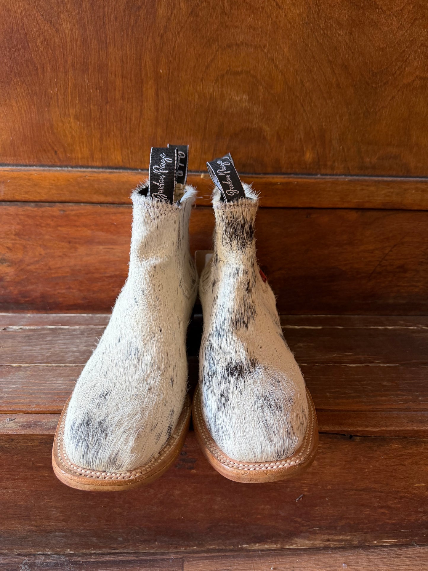 Black & White Speckled Booties Size: 9.5