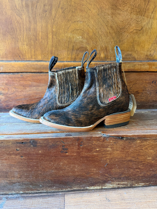 Brindle Booties Size: 6