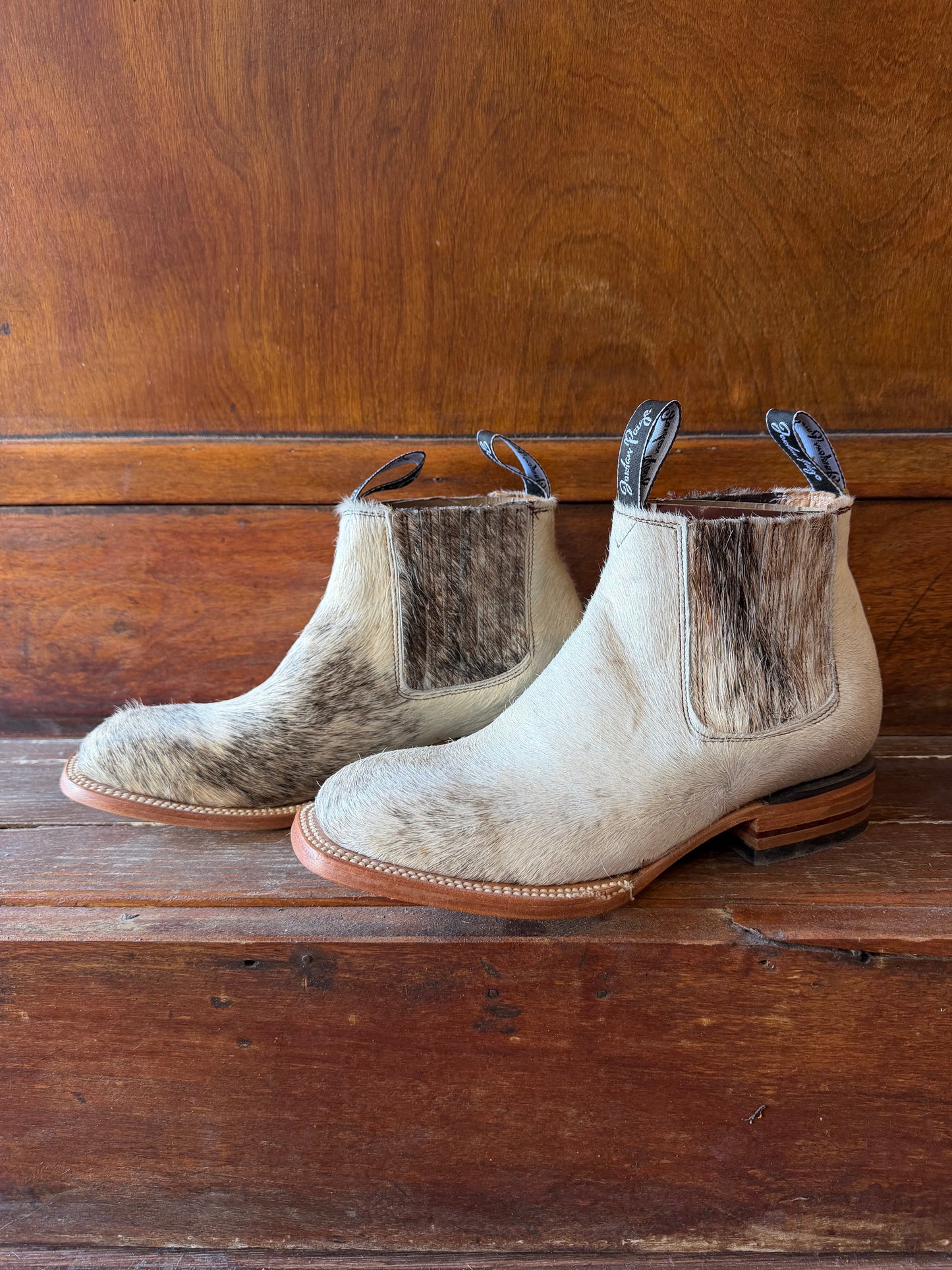 Light Booties Size: 8