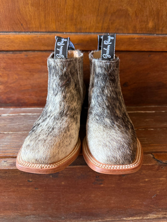 Light Brindle Booties Size: 5