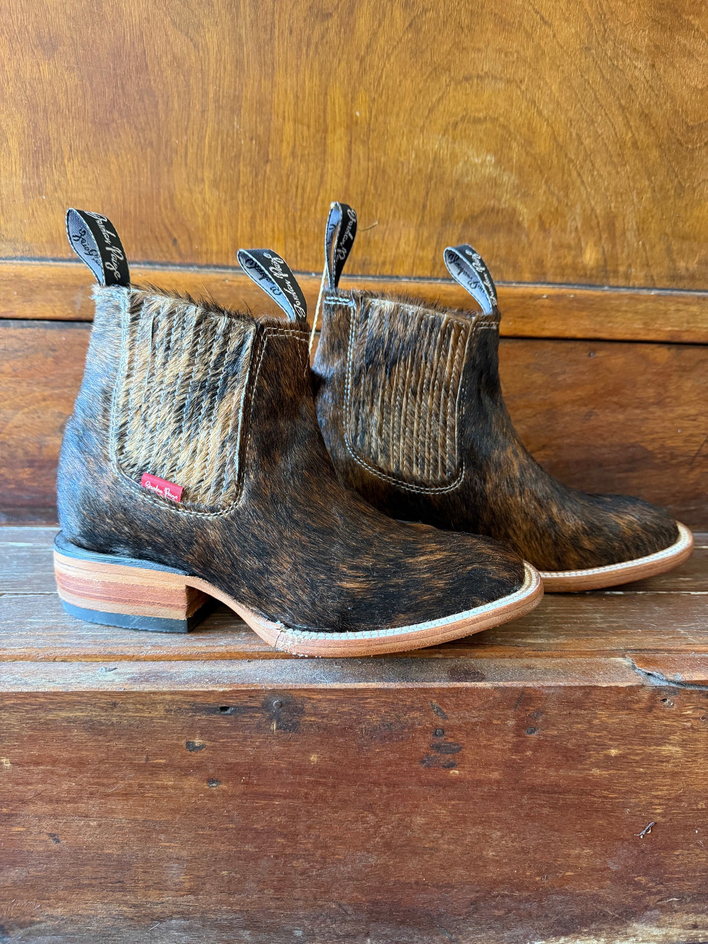 Brindle Booties Size: 6