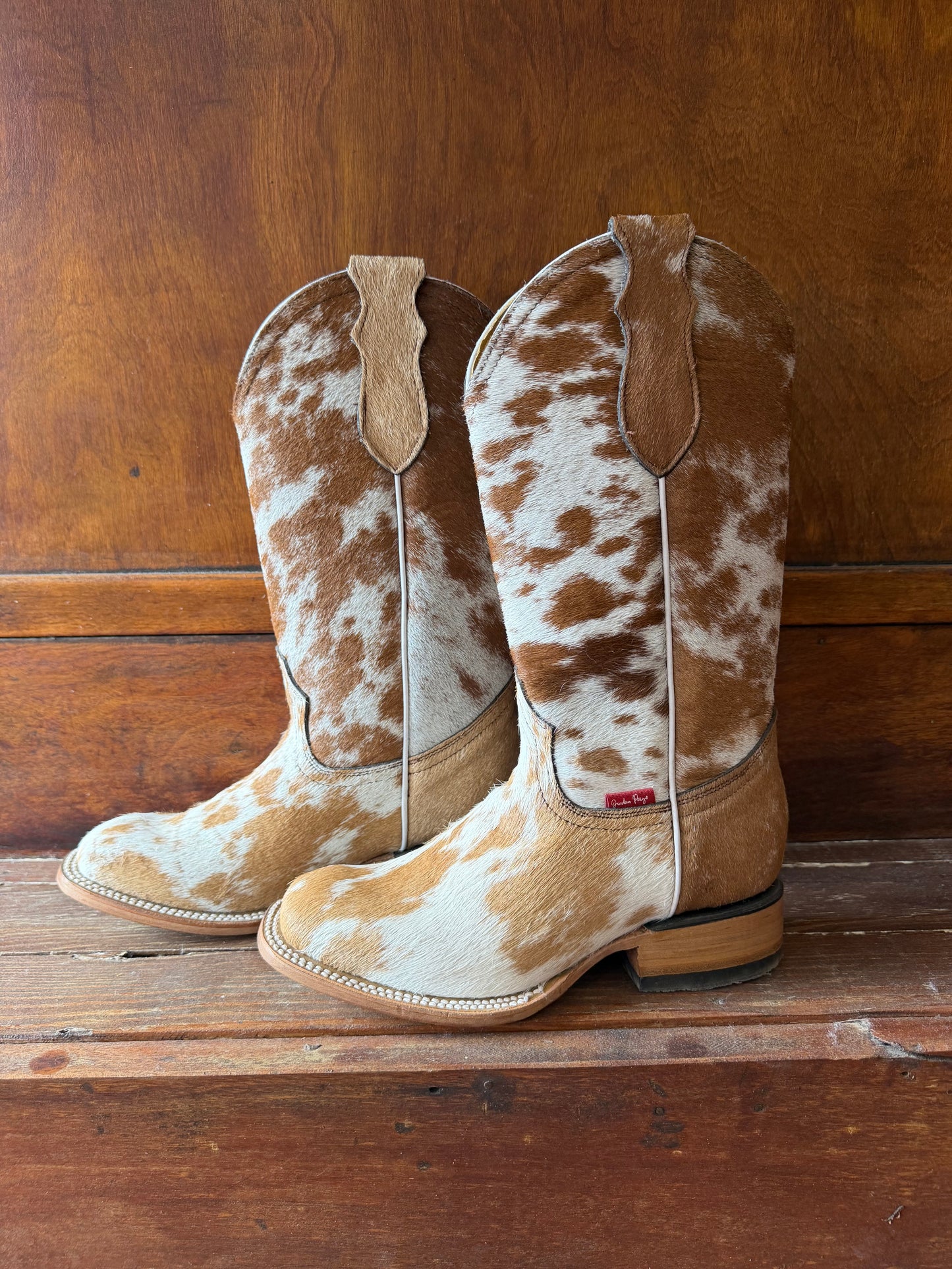 Brown & White Speckled Boots Size: 6.5