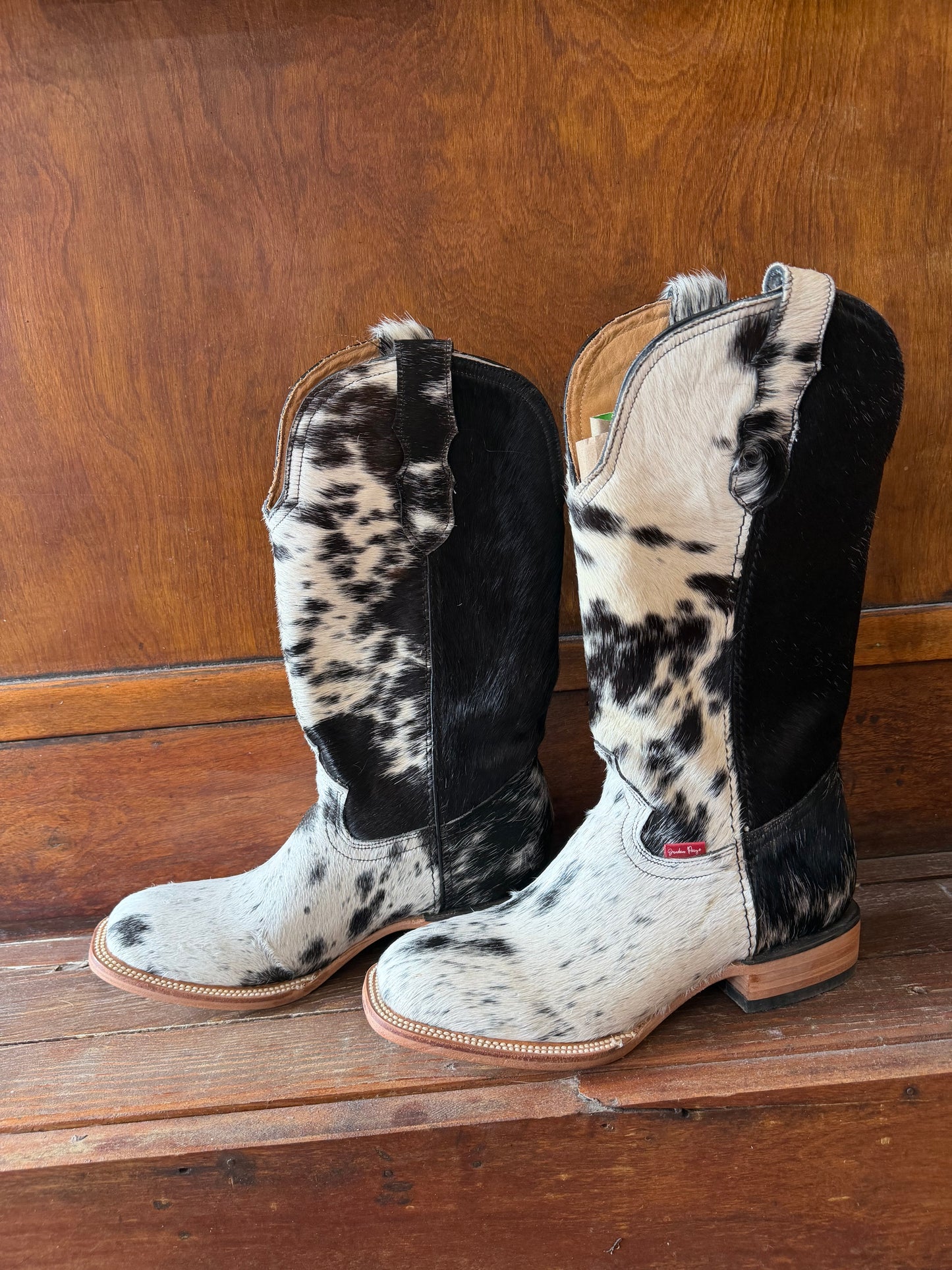 Black & White Speckled Boots Size: 9