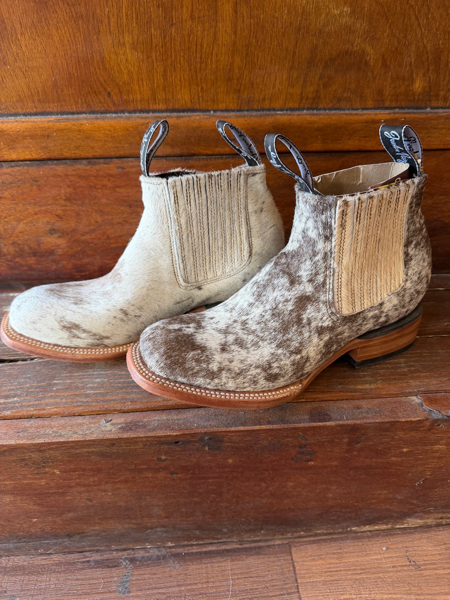 Brown & White Speckled Booties Size: 4.5