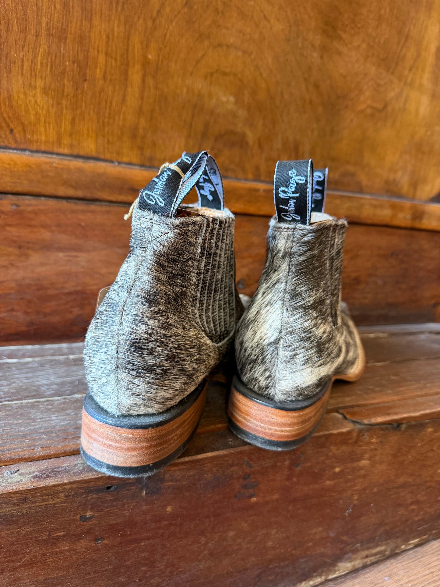 Brindle Booties Size: 8