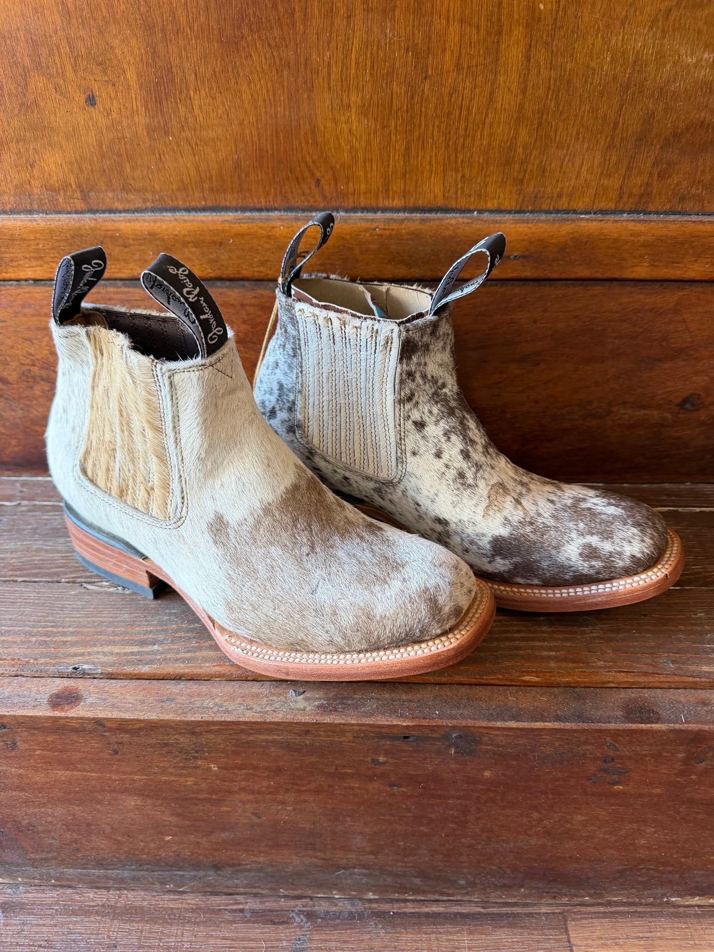 Brown & White Speckled Booties Size: 4.5