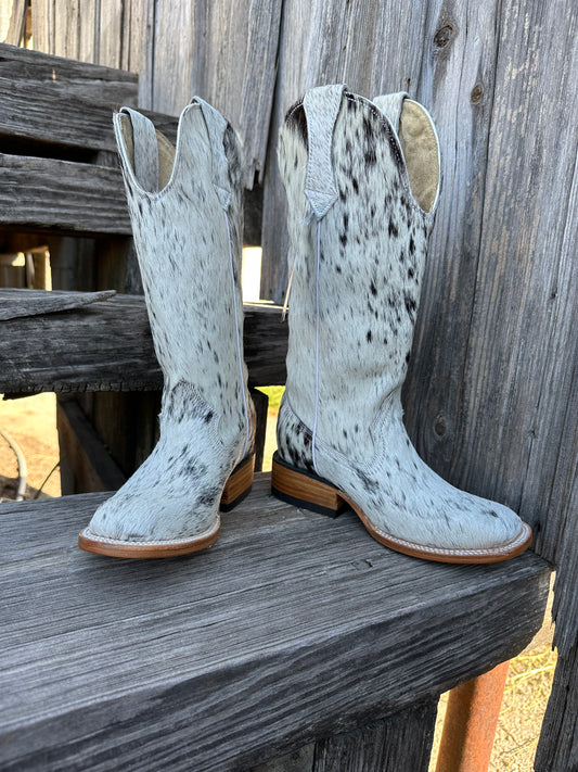 Black & White Speckled Boots Size: 6