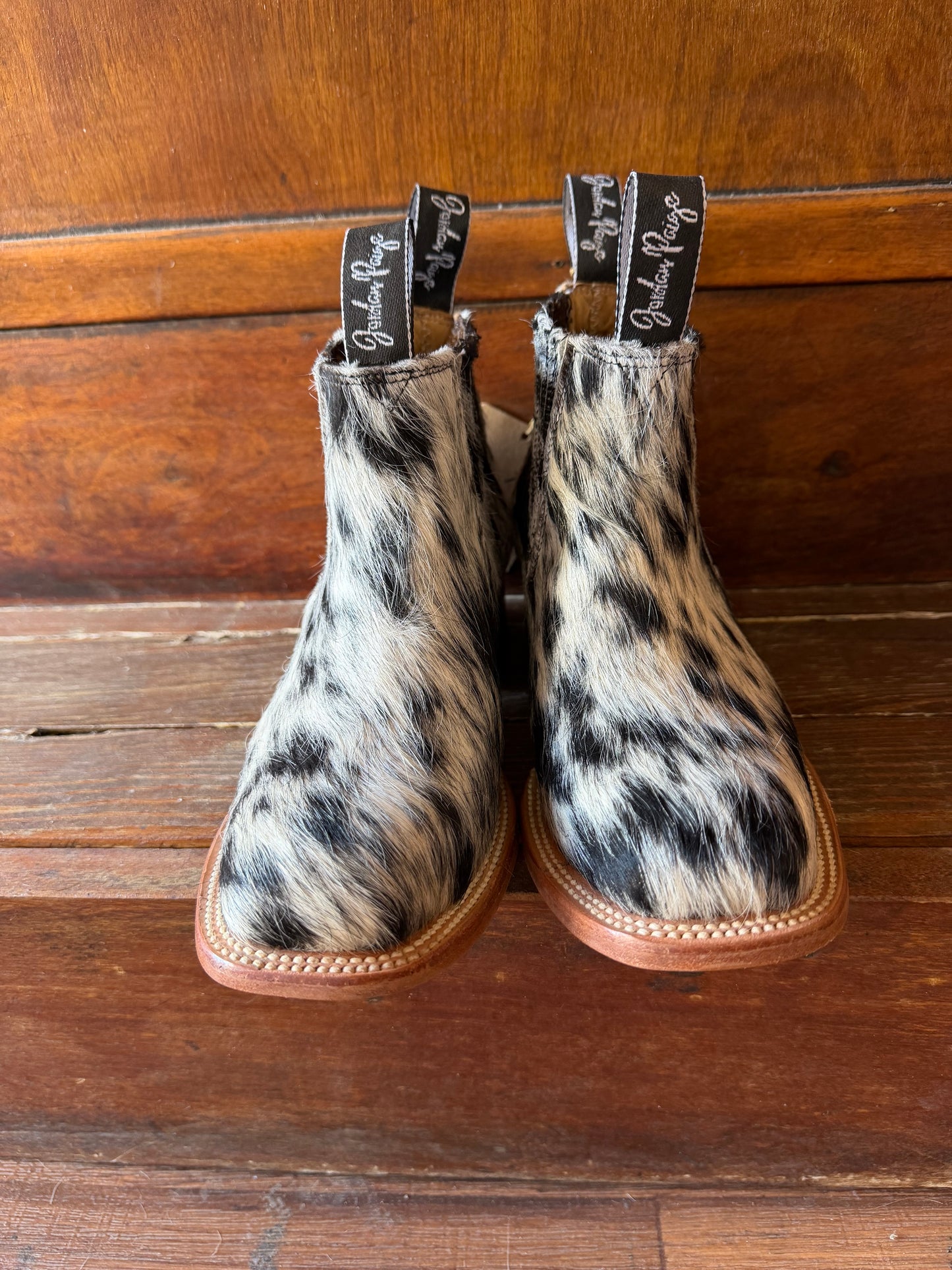 Black & White Speckled Booties Size: 7