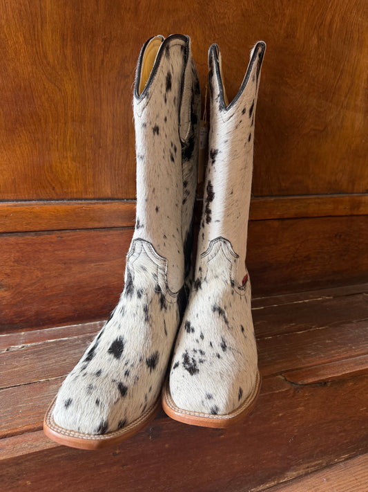 Black & White Speckled Boots Size: 10