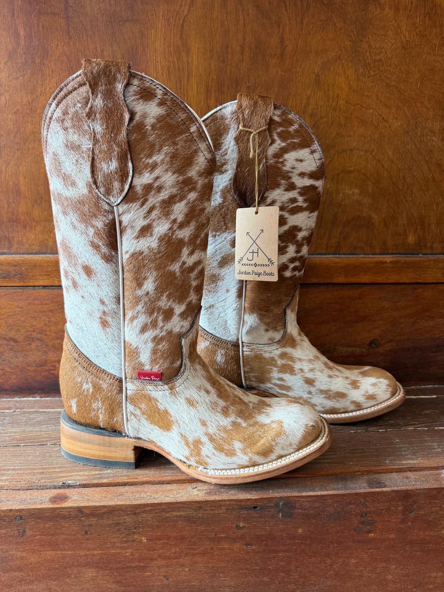 Brown & White Speckled Boots Size: 6.5