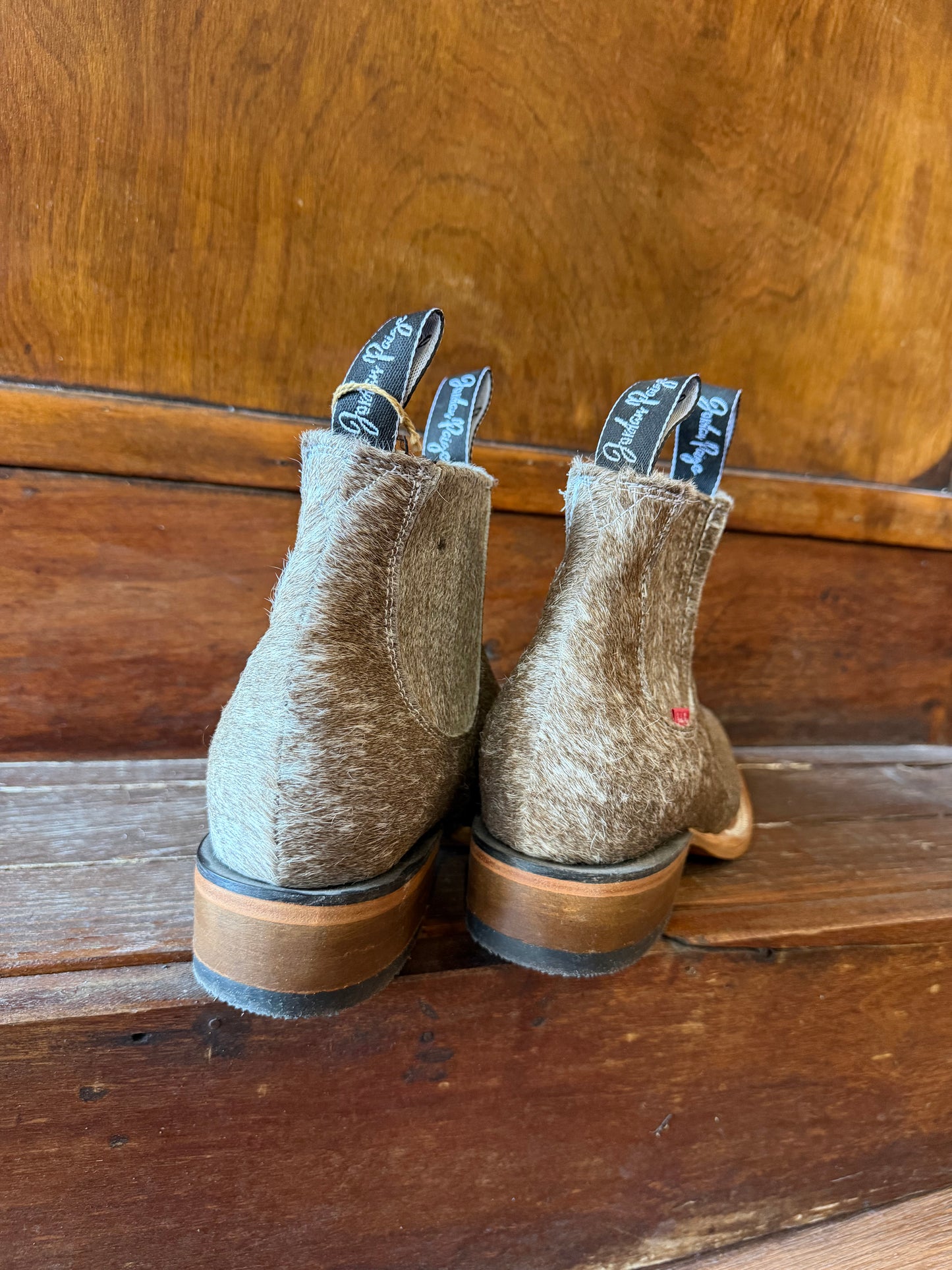 Brown & White Speckled Booties Size: 8