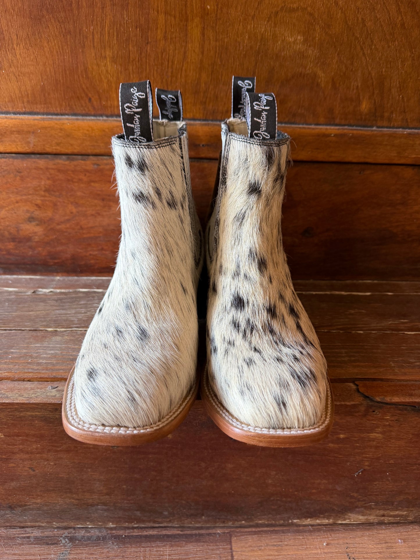 Black & White Speckled Booties Size: 8