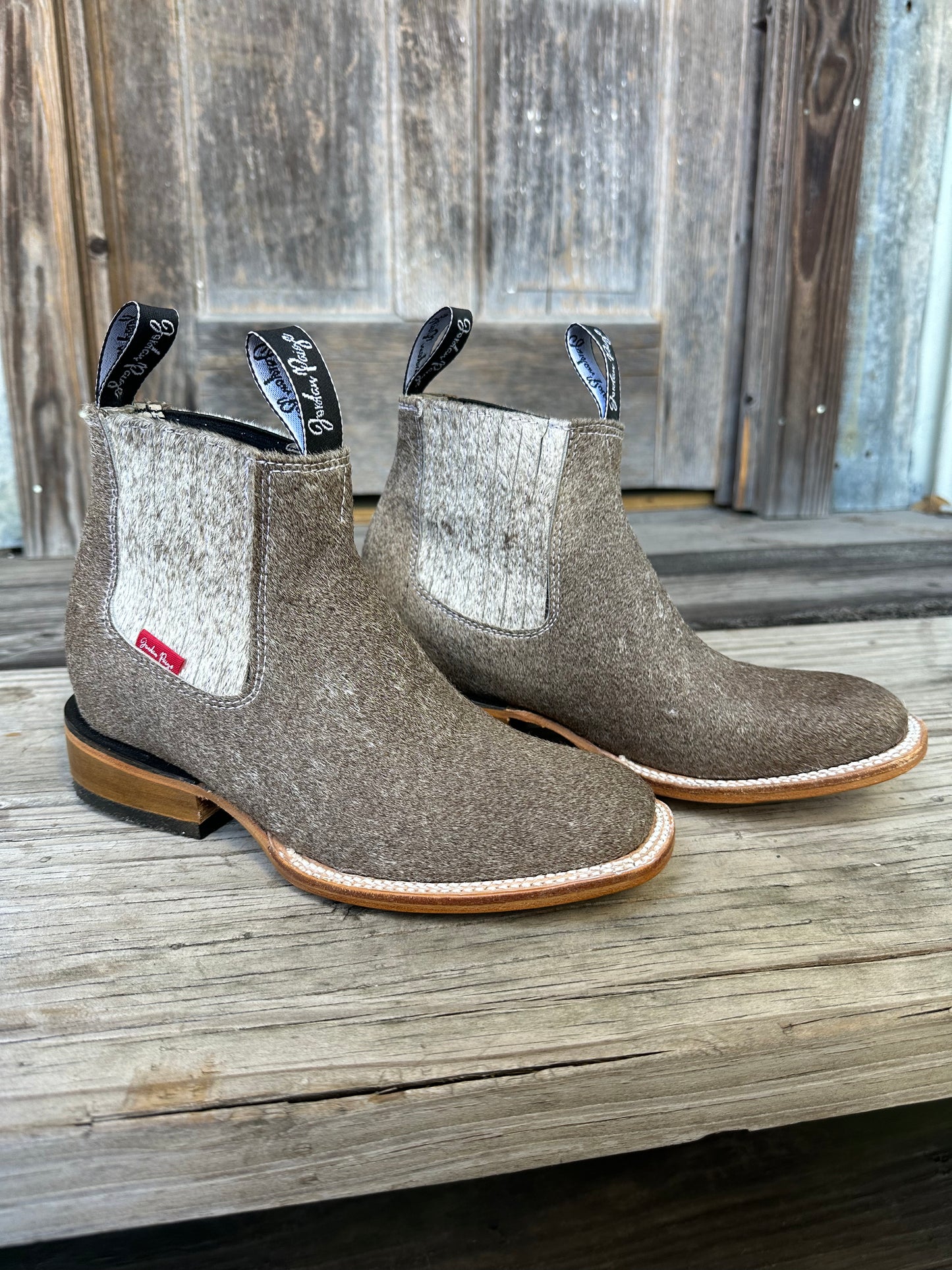 Grulla Booties Size: 7