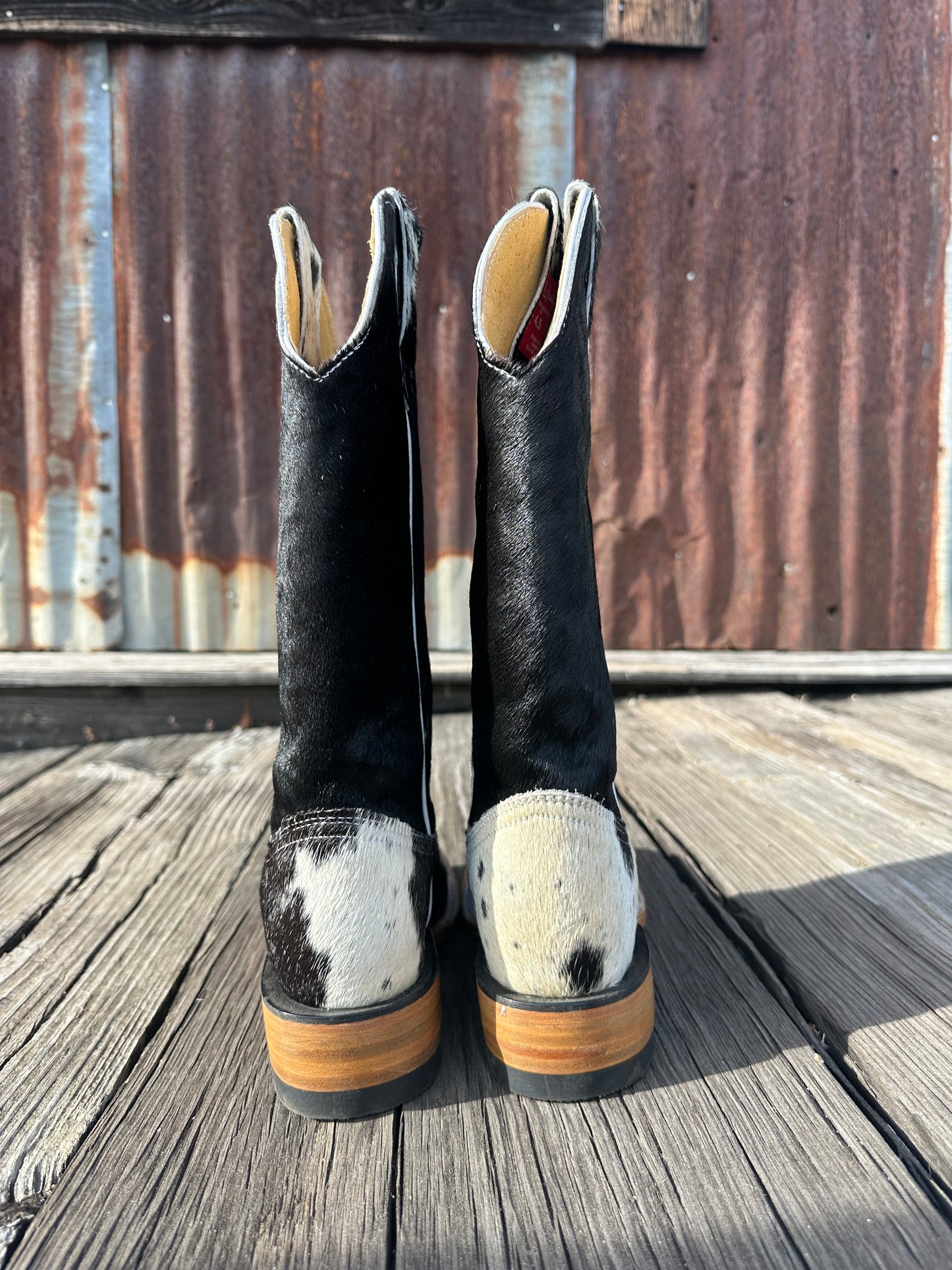 Black & White Boots Size: 7.5