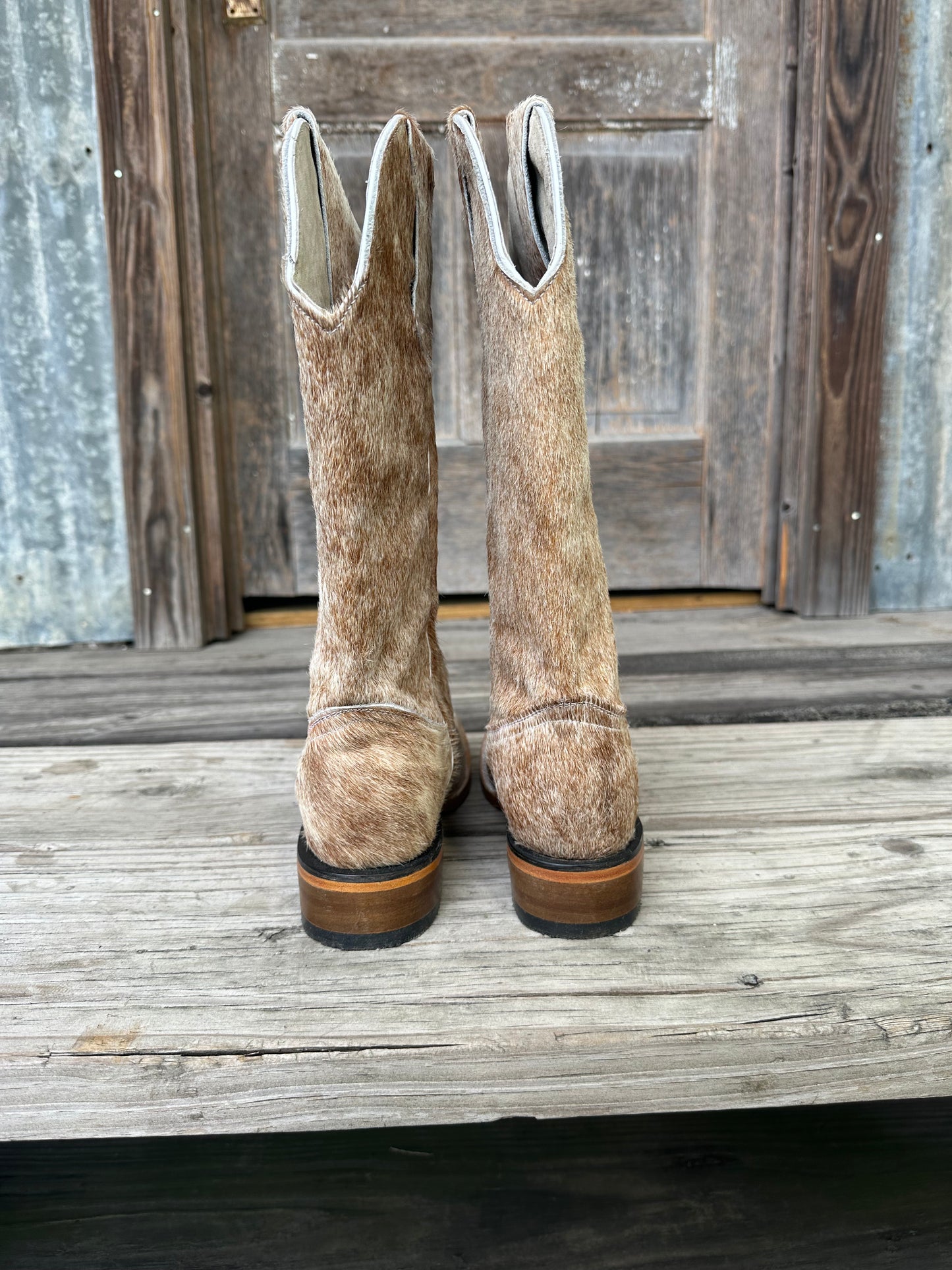 Tan/Light Brindle Boots Size: 7.5