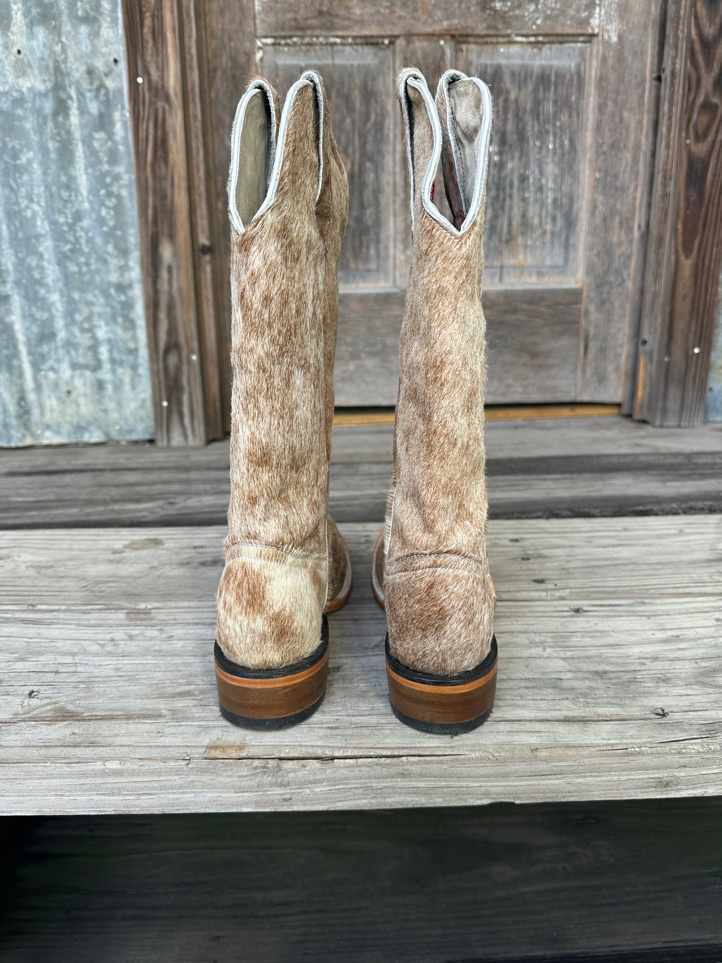 Tan/Light Brindle Boots Size: 7.5