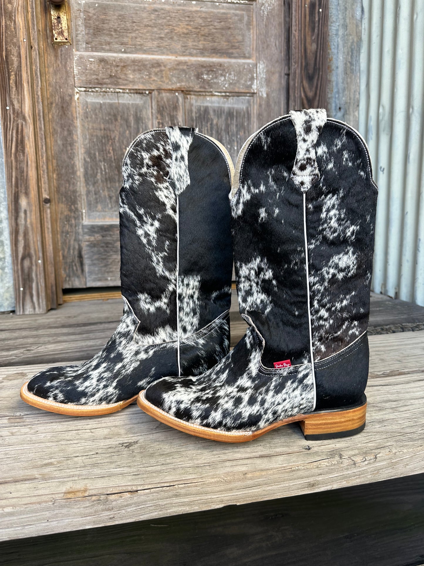 Black & White Speckled Boots Size: 10.5