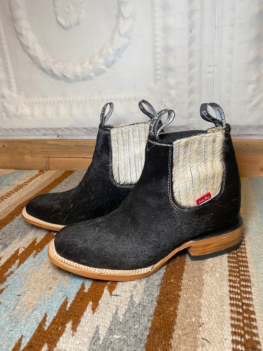 Black with White Elastic Booties Size: 8