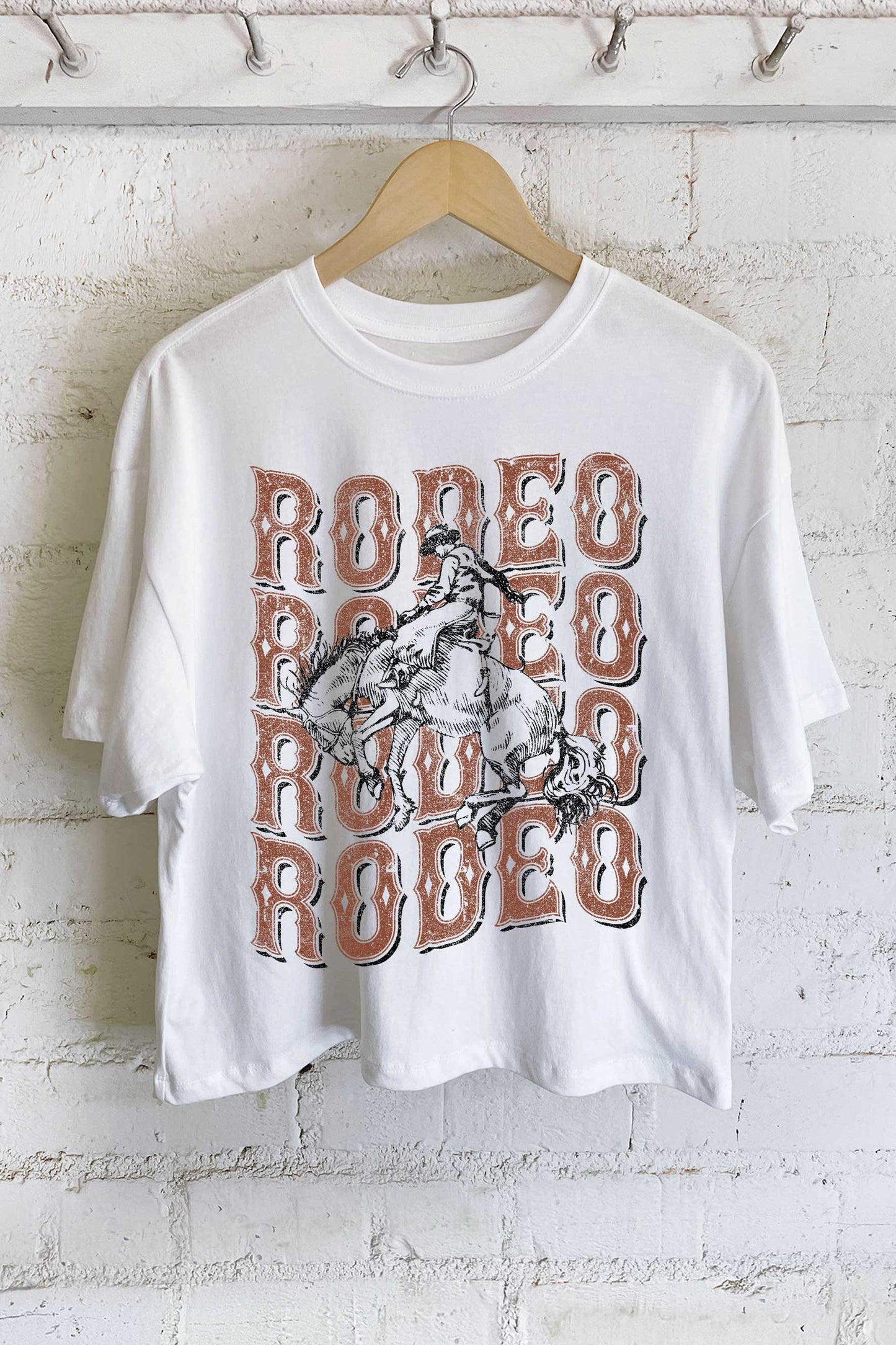 RODEO COWBOY GRAPHIC LONG CROP TOP